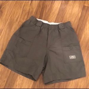 AFTCO gray shorts